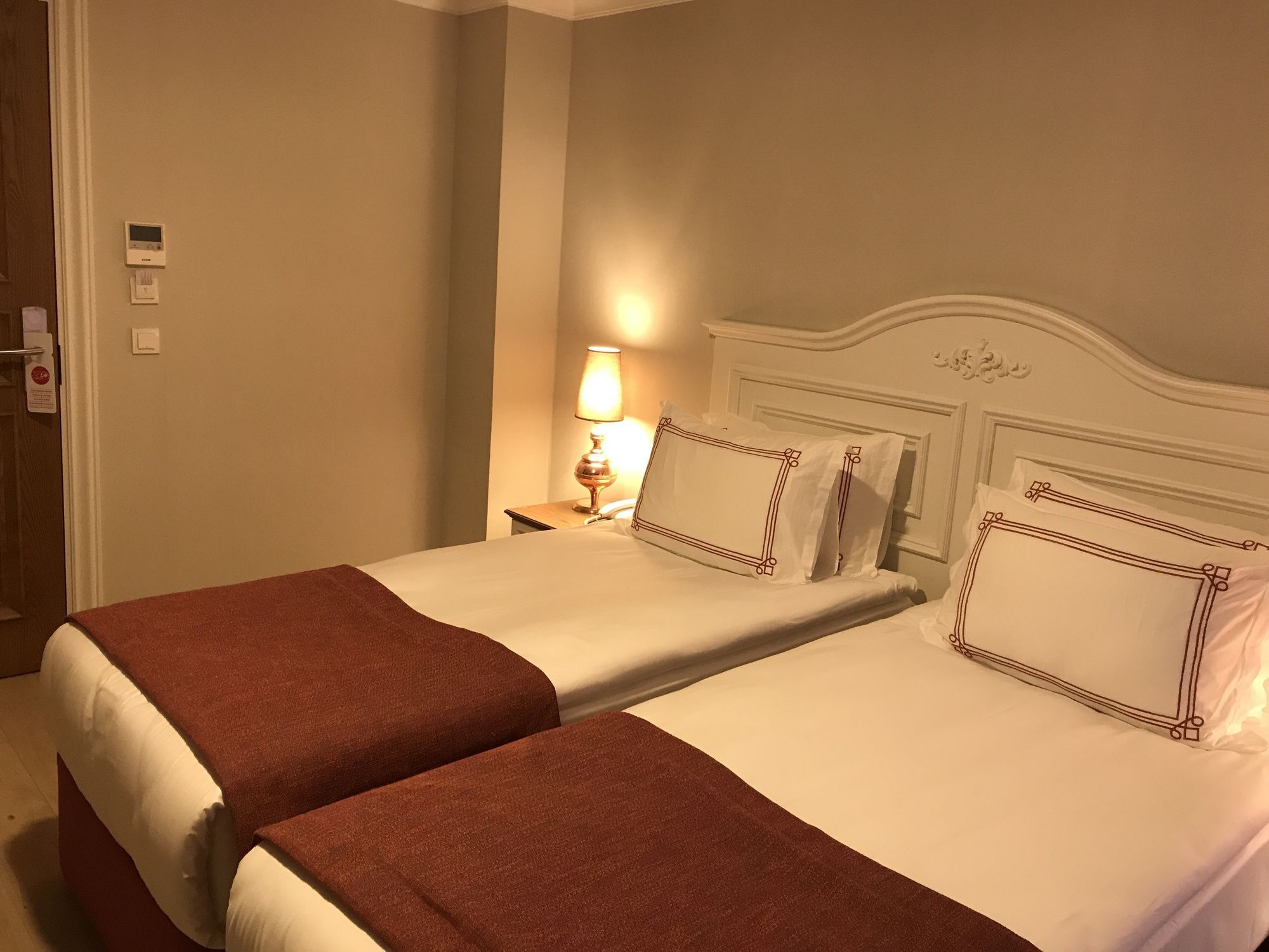 Amofta Hotel Taksim Istanbul Exterior photo
